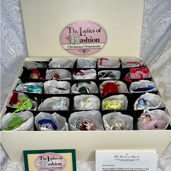 Vintage Danburry Mint-The Ladies of Fashion Dolls- Christmas Ornaments # 9 - Picture 9 of 12